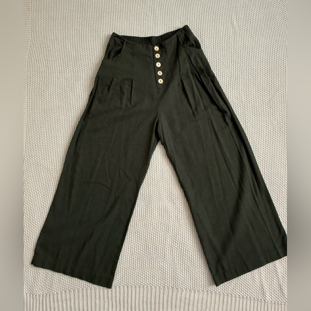 High-Waisted Olive Green Wide-Leg Pants
